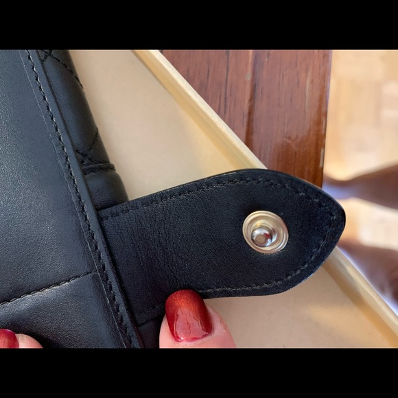 SOLD!💥Burberry continental wallet in lamb skin in very good condition - Picture 9 of 9